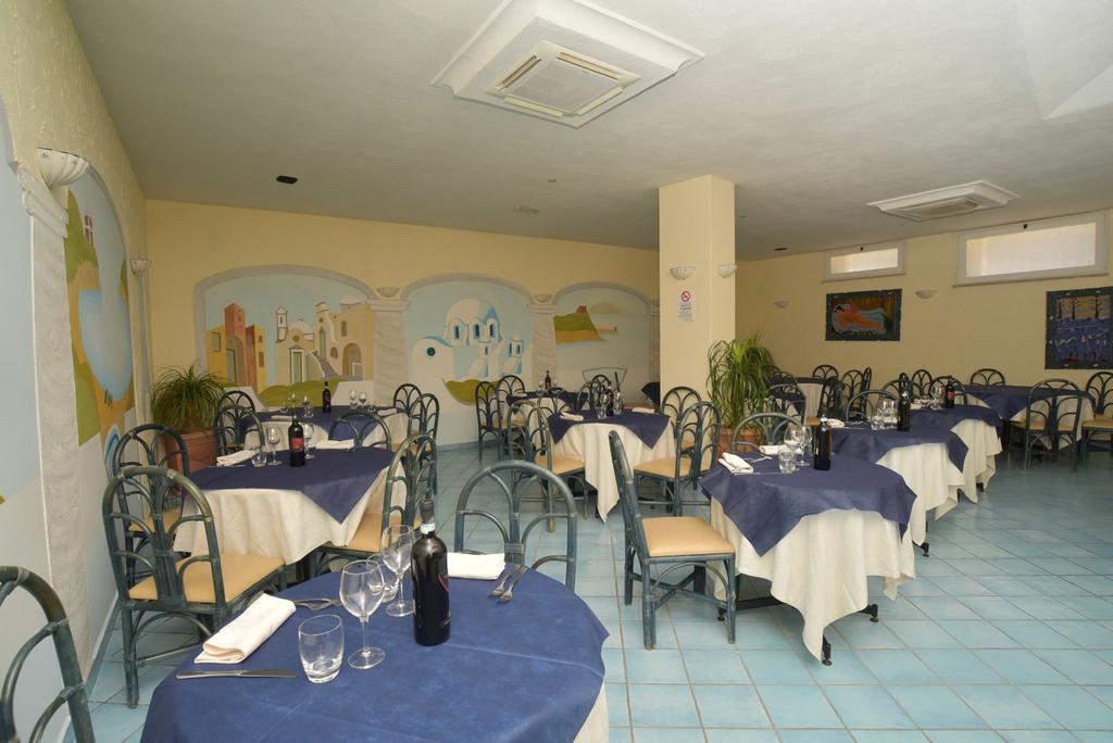 Hotel Il Nespolo Casamicciola Terme Exterior foto